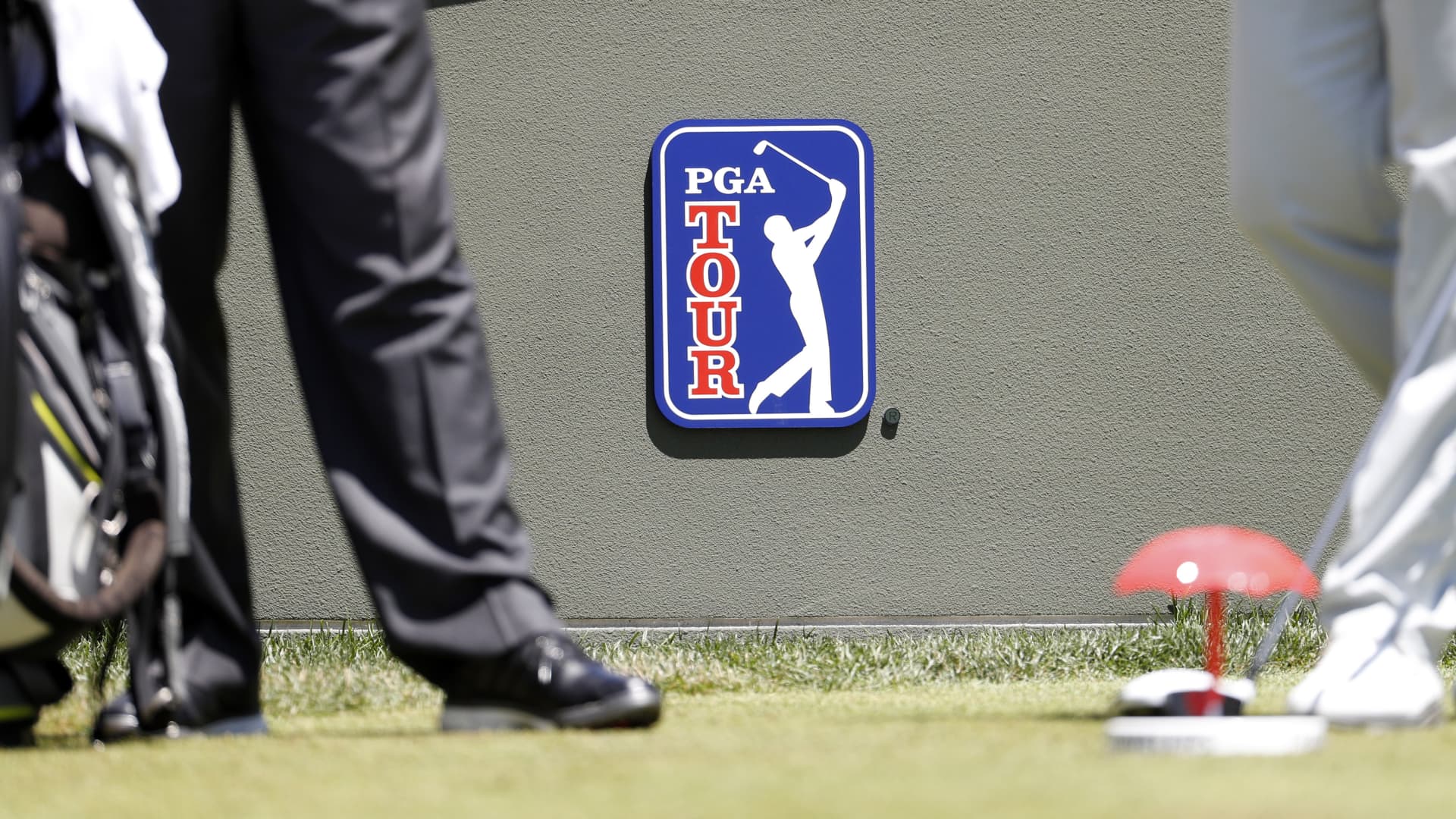 justice-department-investigating-pga-tour-for-possible-antitrust-violations-tied-to-liv-golf