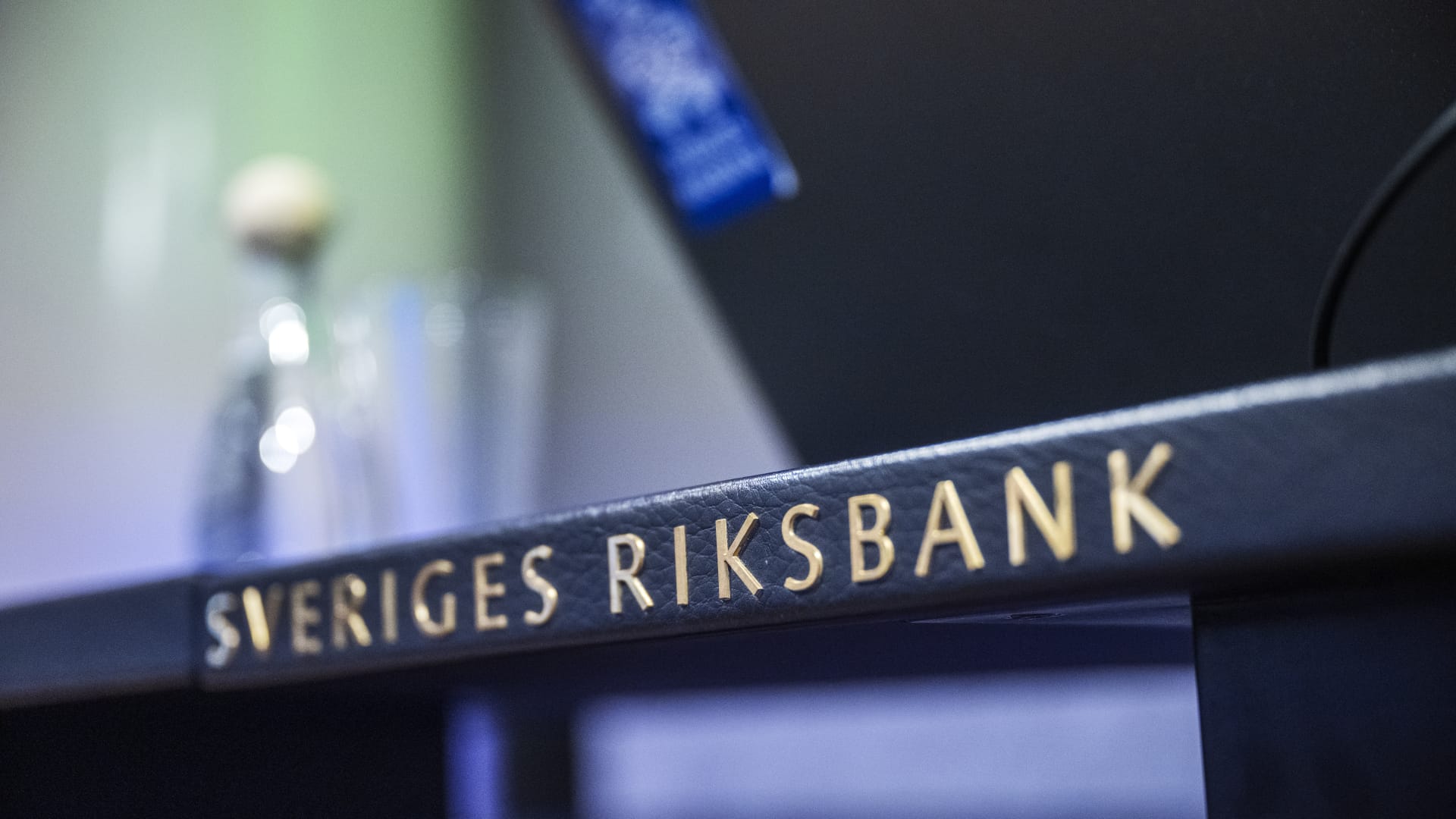 sweden’s-central-bank-launches-100-basis-point-rate-hike,-says-‘inflation-is-too-high’