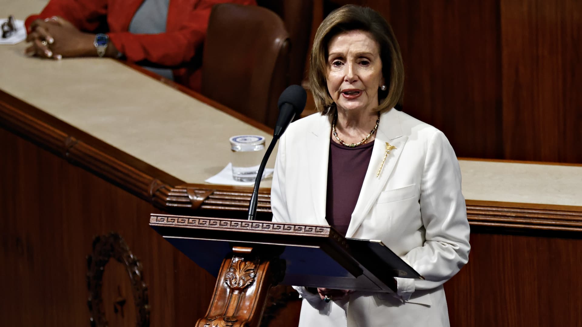 nancy-pelosi-to-step-down-as-house-dem-leader-after-two-decades,-with-gop-set-to-take-slim-majority