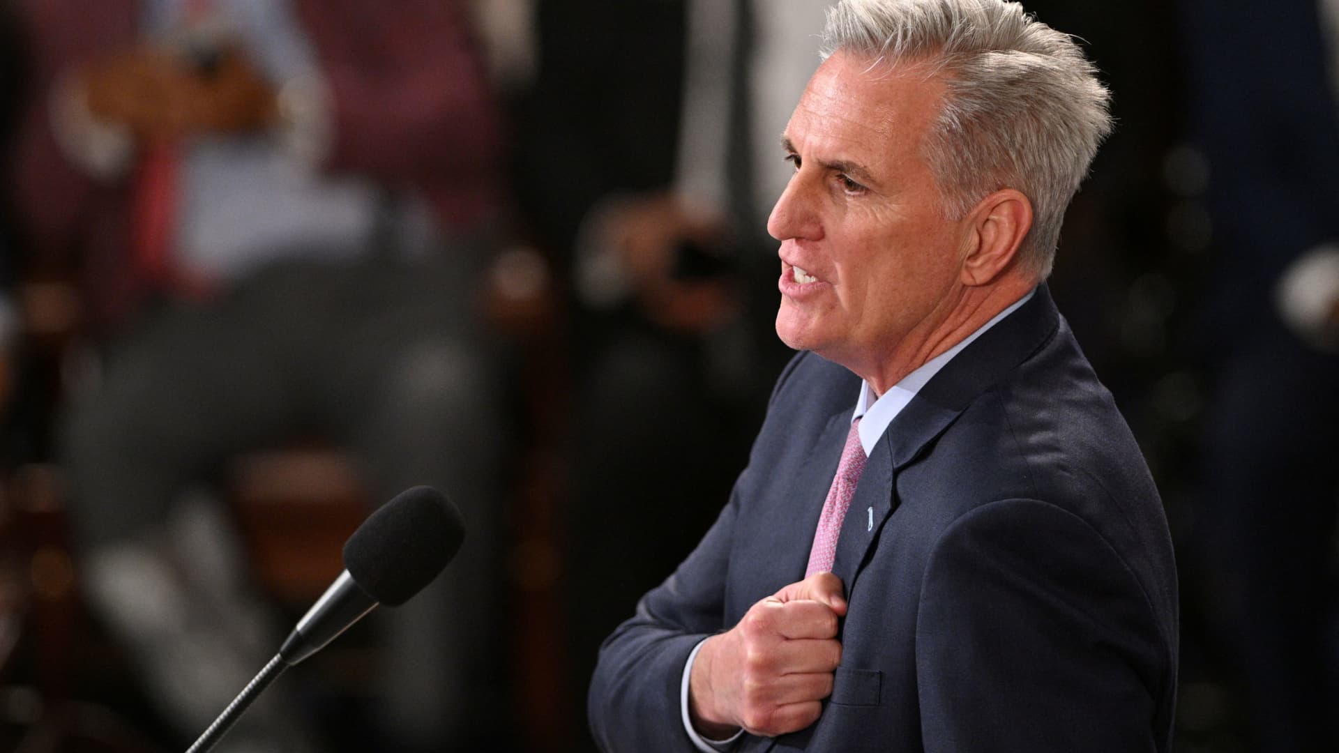us.-house-speaker-mccarthy-pledges-to-tackle-immigration,-‘woke’-education-policies-and-irs-funding
