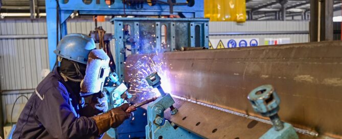 china’s-march-factory-activity-expands-for-first-time-in-six-months