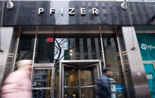 activist-starboard-value-has-$1-billion-pfizer-stake,-taps-former-executives-for-help,-sources-say