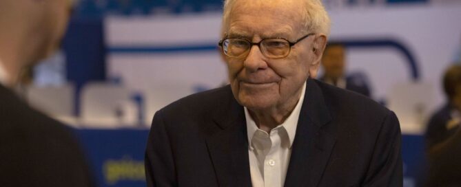 berkshire-slashes-bank-of-america-stake-to-under-10%,-no-longer-required-to-disclose-frequently